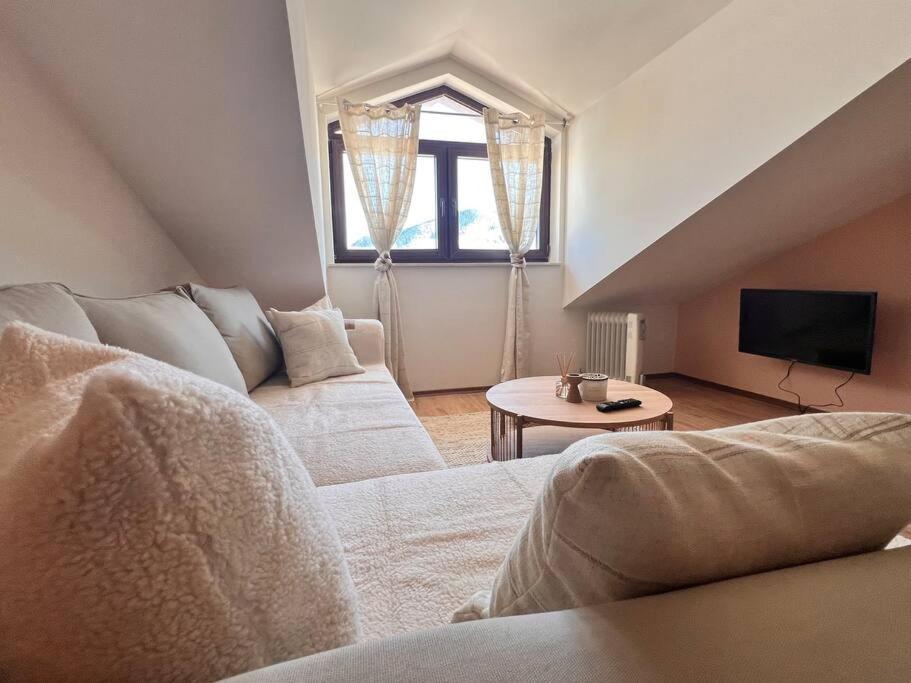 Cozy 1 Bedroom Next To The Gondola Апартамент Банско