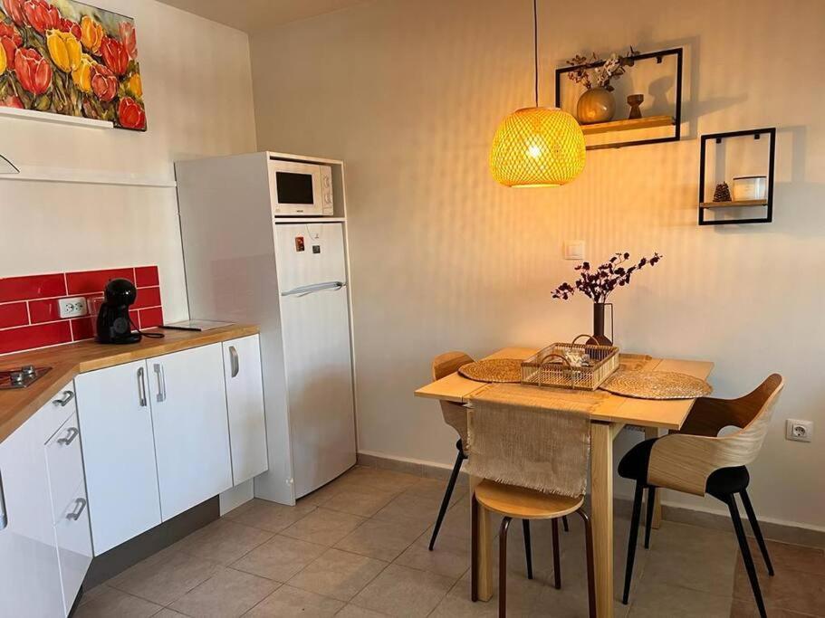Cozy 1 Bedroom Next To The Gondola Апартамент *